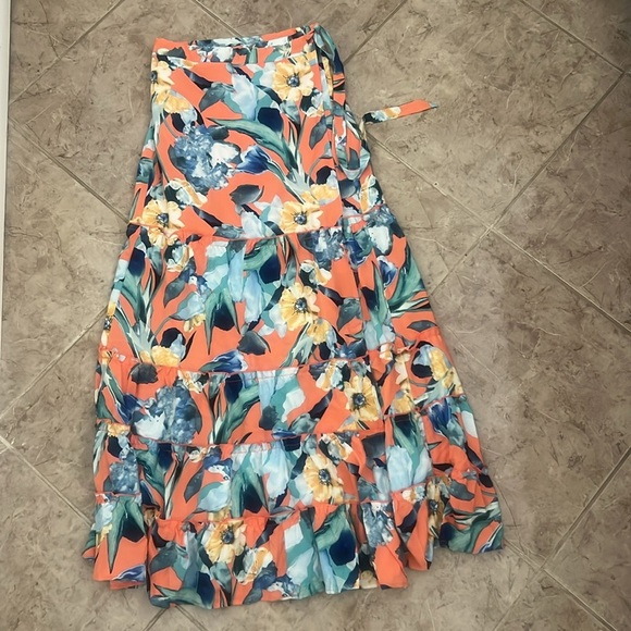 Luxxel Vibrant Floral Maxi Skirt  Size S - Picture 2 of 7